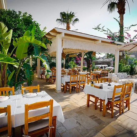 Kassandra Ξενοδοχείο Ολουντενίζ