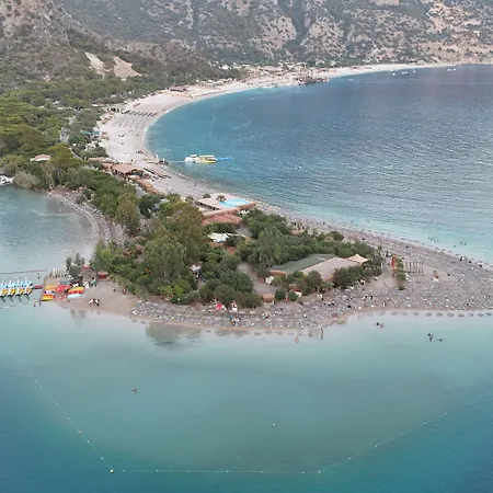 Kassandra Ολουντενίζ