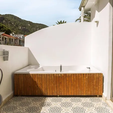 Kassandra Hotel