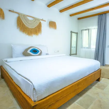 Kassandra Hotel