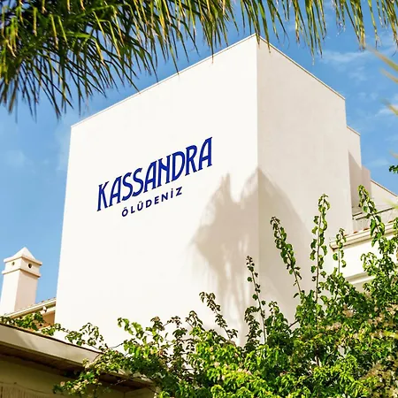 Kassandra 4*