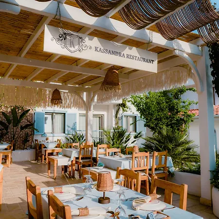 Hotel Kassandra 4*